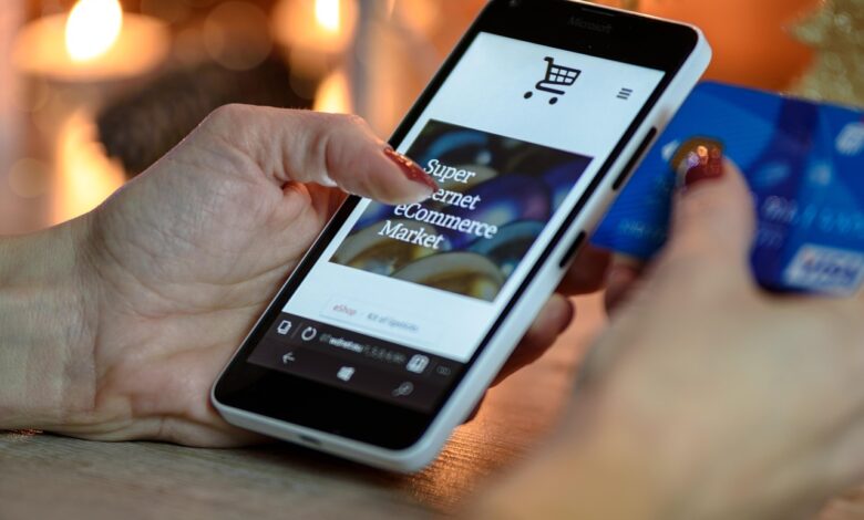 holiday shopping, smartphone, telephone, woman, hand, modern, app, apple, business, prestige, internet, store, online, e-shop, credit card, electronic payments, gift, surprise, star, independent, intelligent, technique, computer, house, comfort, sensual, online, credit card, credit card, credit card, credit card, credit card